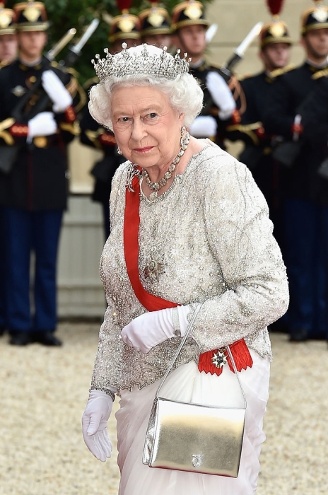 8 сентября - годовщина смерти Елизаветы II: вспоминаем последние дни королевы и реакцию мира на ее уход - фото №7