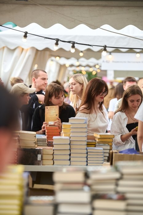 Фестиваль «Книжная страна. Плодовая» — что будет на ВДНХ 25–28 сентября 2025 года