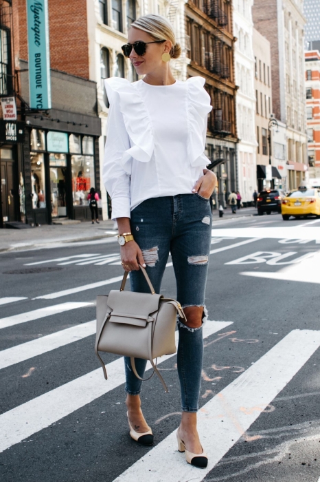 Всегда в моде: 5 стильных сочетаний с джинсами для женщин любого возраста (ФОТО) - фото №1