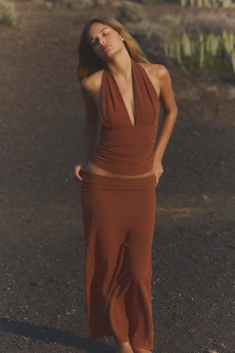 Модний топ на літо 2025, фото