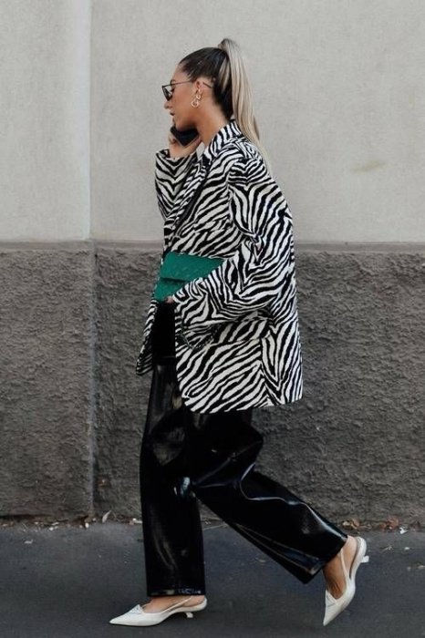 Модные образы с хищными принтами 2026 — фото