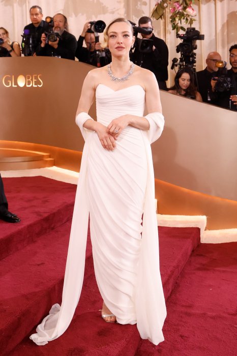 Аманда Сейфрид, фото