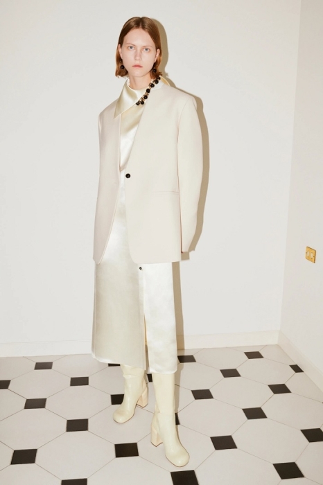 Универсальный гардероб: Jil Sander выпустили новую коллекцию Pre-Fall — 2021 (ФОТО) - фото №1