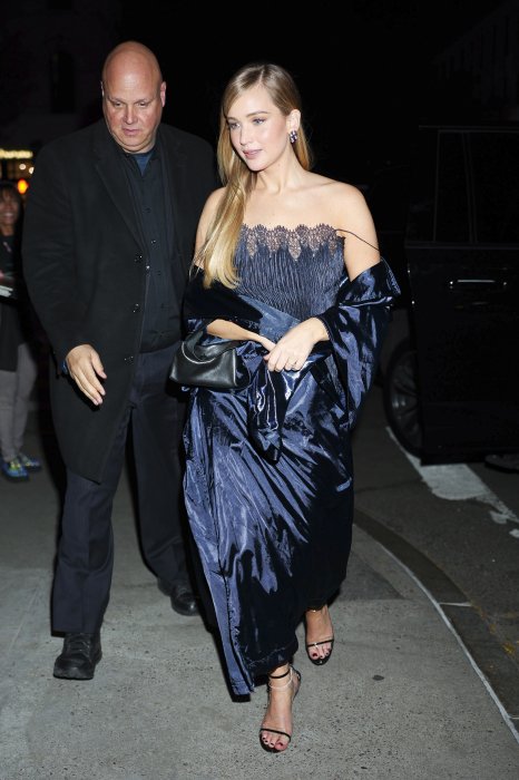 Дженніфер Лоуренс - модна сукня