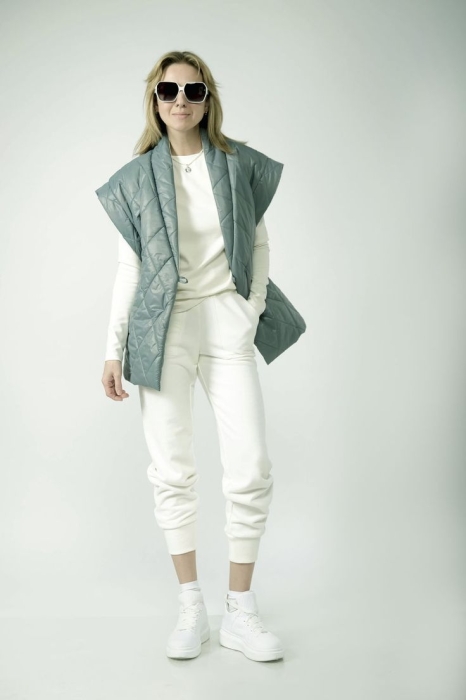 Куртка-жилет: с чем носить и какие сочетания цветов в моде (ФОТО) - фото №2