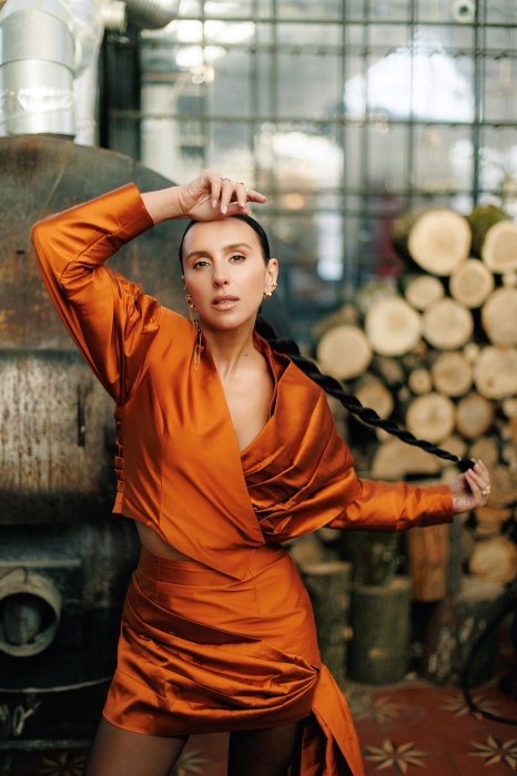 Джамала «Замолчи» слушать онлайн — смысл песни и комментарии артистки