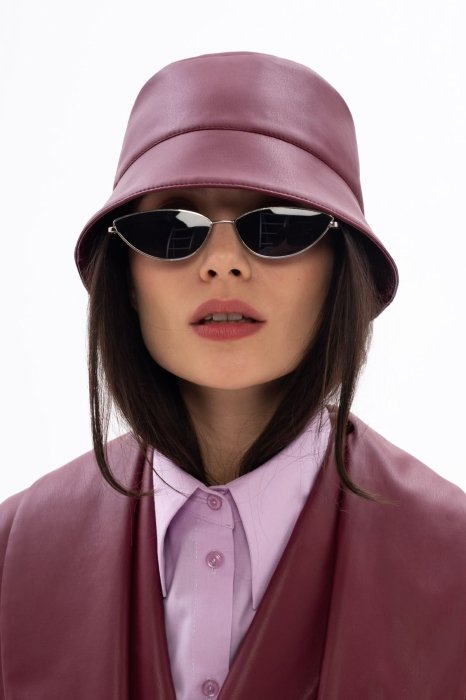 Модные головные уборы весна-лето 2026 — фото