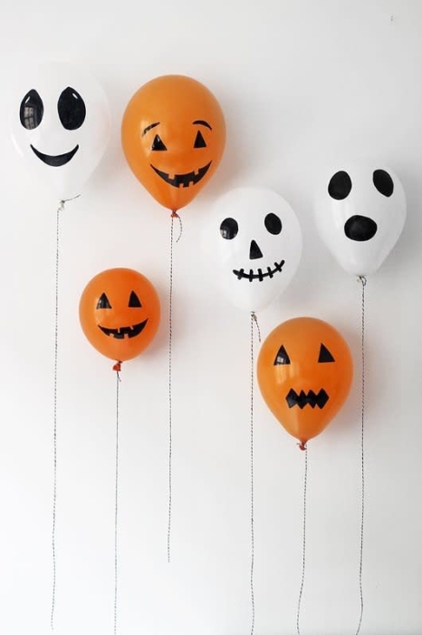 Декор на Хэллоуин своими руками - как украсить комнату к празднику, идеи с фото