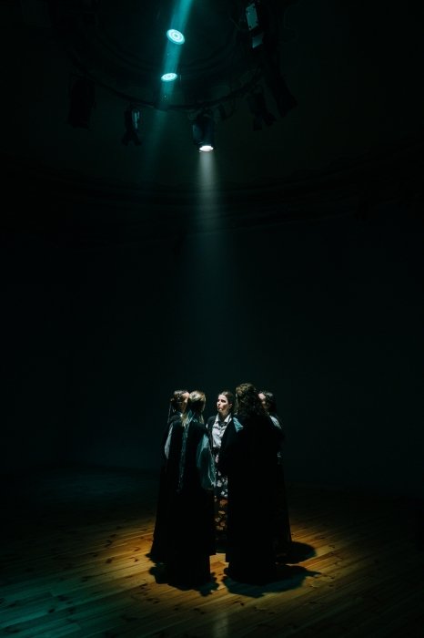 Вистава ЗЕМЛЯ-ПІСНЯ у Почайна Івент Хол: програма, учасники, купити квитки