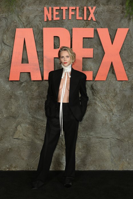 Шарлиз Терон — как одевается актриса