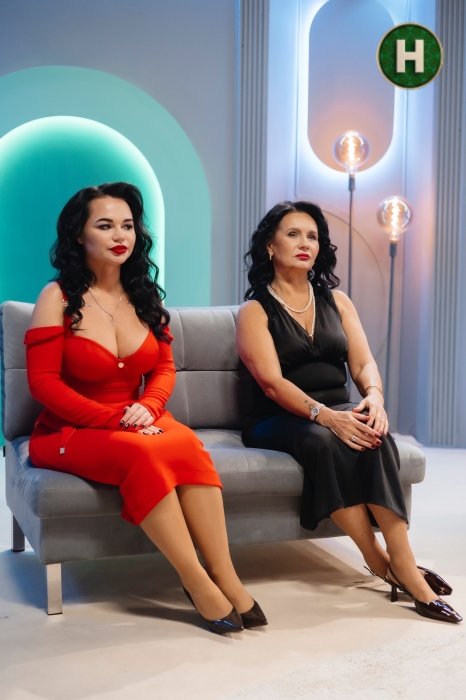 Мукбанг-блогерша "чика без ника" и ее свекровь на "мама, ваш выход"