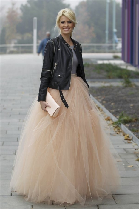 Фатиновая юбка в сентябре: с чем носить и какой цвет самый модный (ФОТО) - фото №1