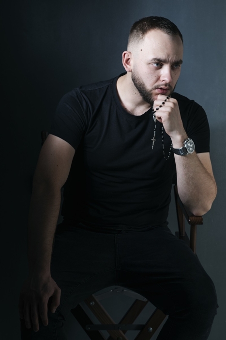 Новая украинская музыка: MOLFAR выпустил дебютный сингл "Алхимия" - фото №1