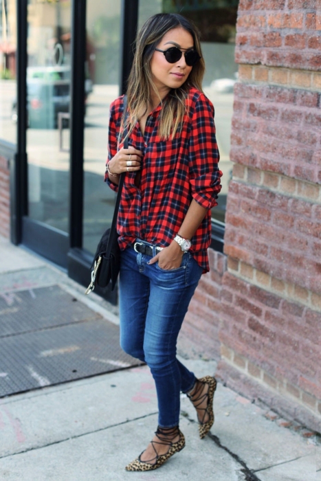 Всегда в моде: 5 стильных сочетаний с джинсами для женщин любого возраста (ФОТО) - фото №10