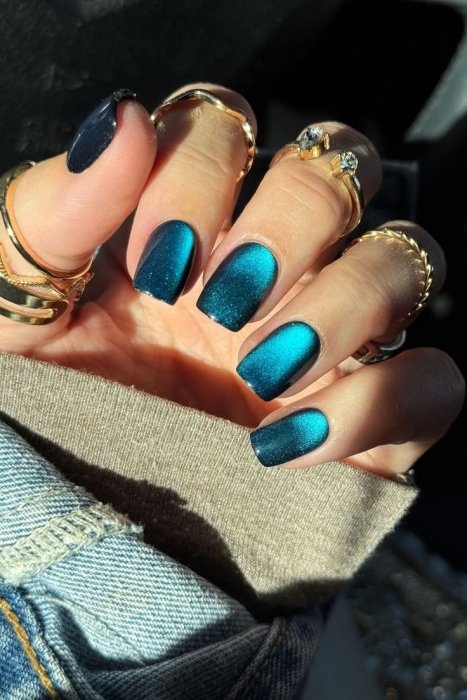 Наймодніший манікюр 2026 — котяче око