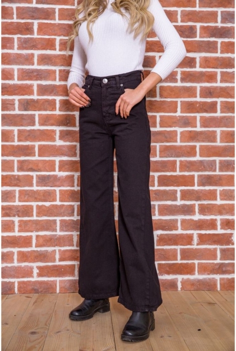 Ідеальні для зими: теплі, зручні та практичні джинси (ФОТО) - фото №7