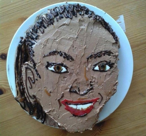 Торт с лицом Бейонсе смешные фото