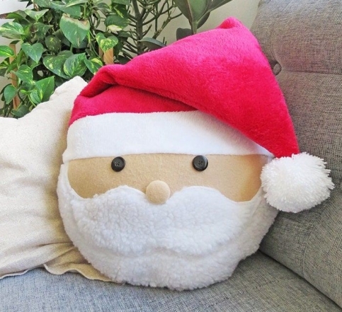 По-новогоднему мягко: модные праздничные подушки для вашего интерьера (ФОТО) - фото №20