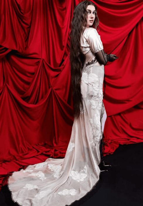 Jerry Heil — образы, фото