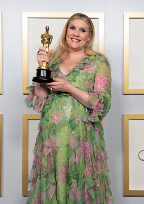 Емеральд Феннелл вагітна