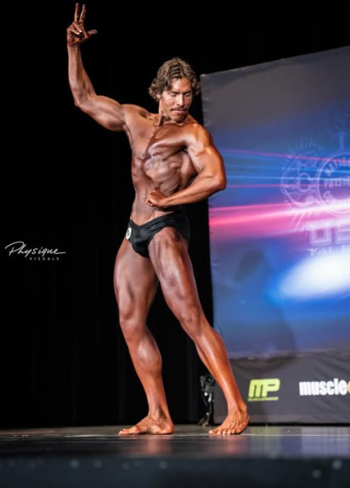 Джозеф Баена син Арнольда Шварценеггера, фото