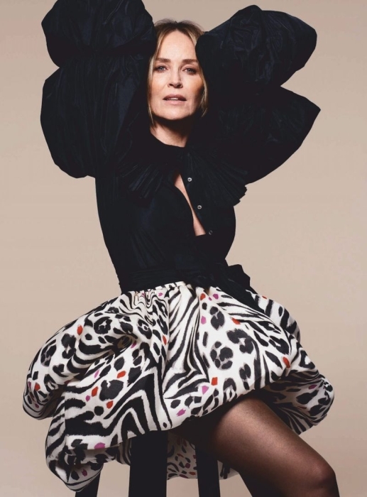 62-летняя Шэрон Стоун рассказала о возрасте и принятии своего тела для немецкого издания Vogue (ФОТО) - фото №3