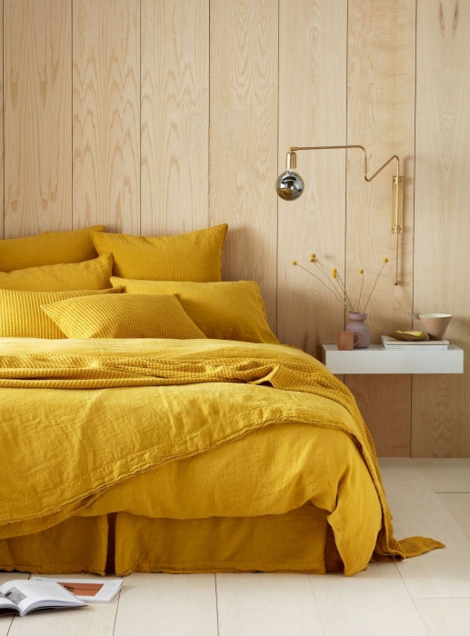 Нежная и комфортная: как может выглядеть модная спальня 2023 года в теплых тонах (ФОТО) - фото №6