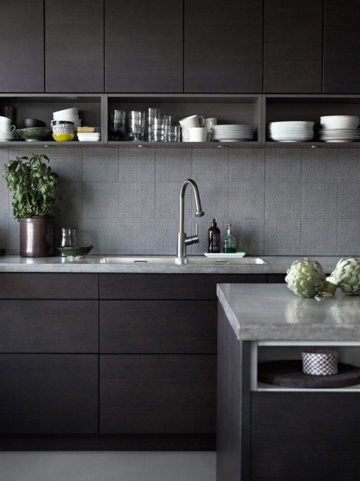 Смело и незабываемо: как может выглядеть экстравагантная кухня в черном цвете (ФОТО) - фото №6
