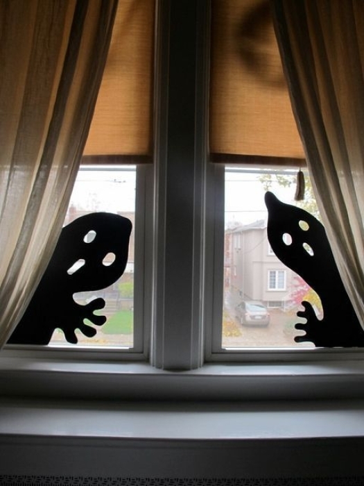 Самые страшные двери и окна: украшаем дом к Хэллоуину 2023 (ФОТО) - фото №22