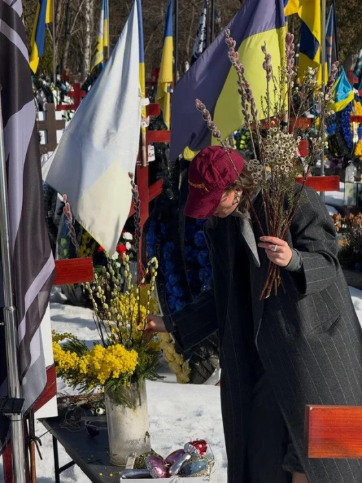 Вдова Юрия Фелипенко показала щемящие фото с кладбища