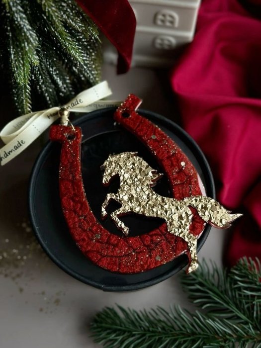 Что не нужно вешать на новогоднюю елку