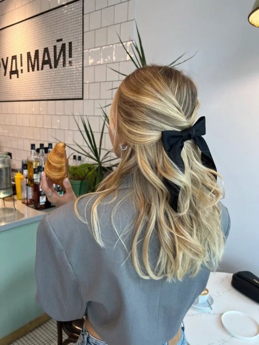 Красиві зачіски на 1 вересня для вчительки