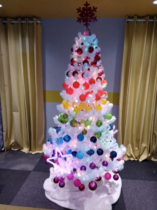 Ломаем стереотипы: встречаем Рождество и новый год с белой елкой (ФОТО) - фото №15