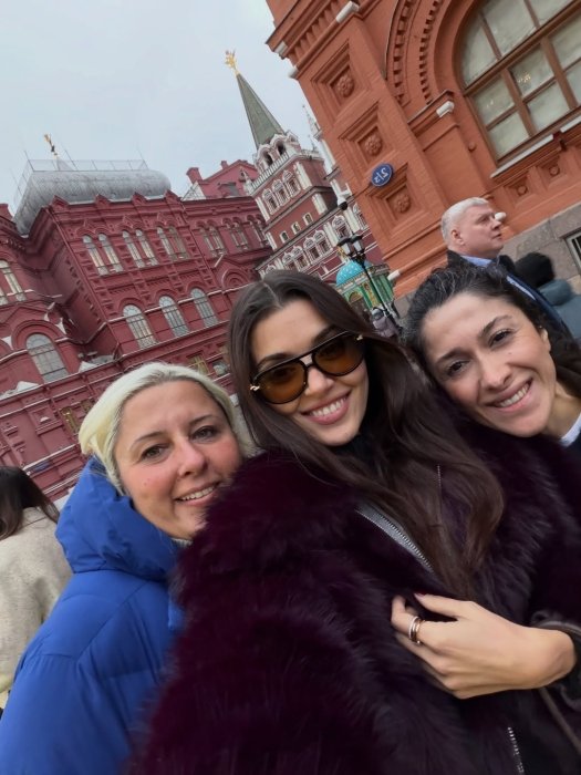 Акторка з Туреччини гучно відсвяткувала 32-річчя в москві