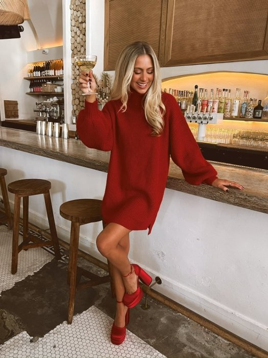 Модные образы на Новый год 2026 для женщин, фото