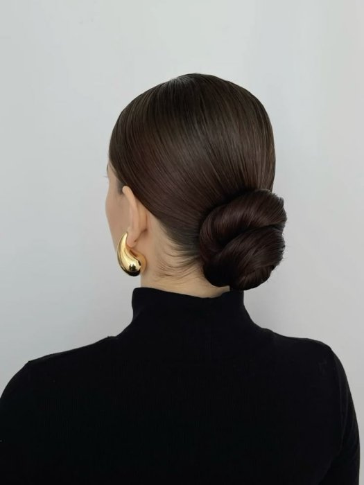 Красиві зачіски на 1 вересня для вчительки