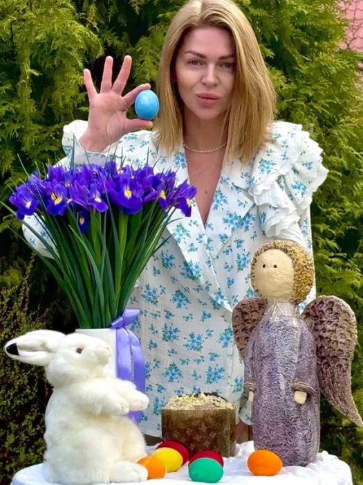 Как украинские звезды святят пояса, фото