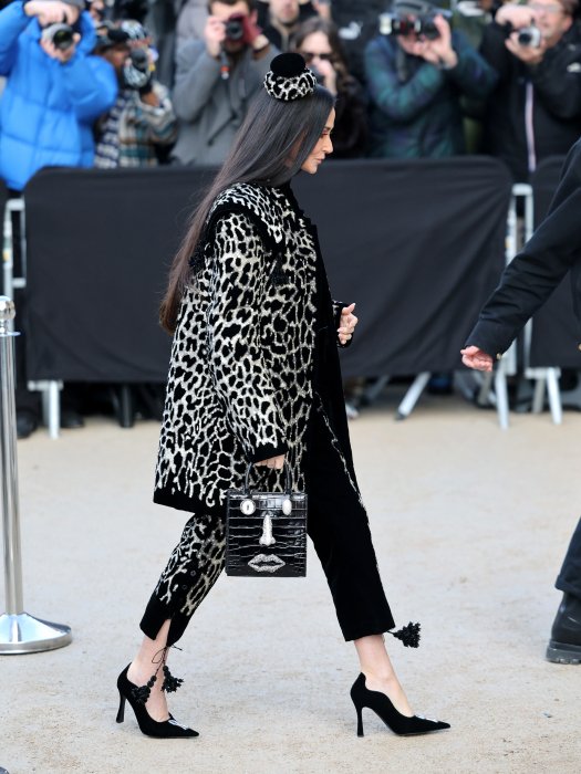 Деми Мур – леопардовое пальто