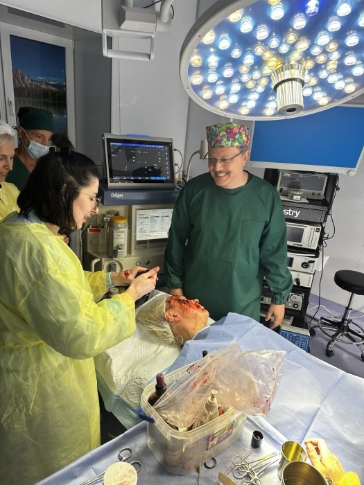 Медична драма “Бийся серце, бийся” - кого зіграв пластичний хірург Дмитро Слоссер