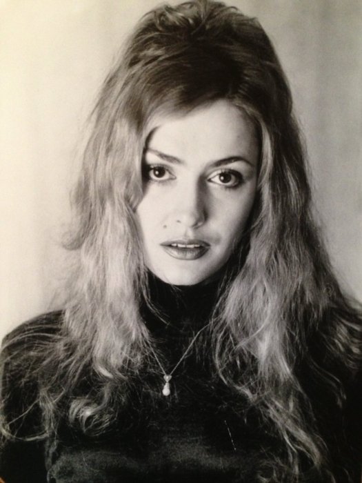 Ольга Сумская показала, как выглядела в молодости.