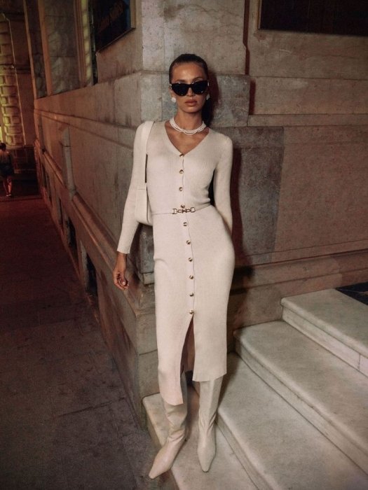 Трикотажна сукня міді, фото