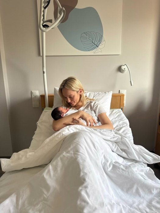 Какие украинские звезды стали родителями в 2025 году, фото