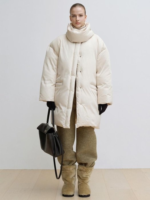 Модные образы в белом цвете.