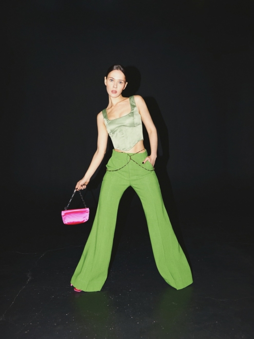 В соблазнительных корсетах и неоновых колготках: Юлия Санина снялась для Vogue (ФОТО) - фото №4