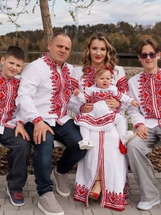 Добірка вишуканих комплектів на свято