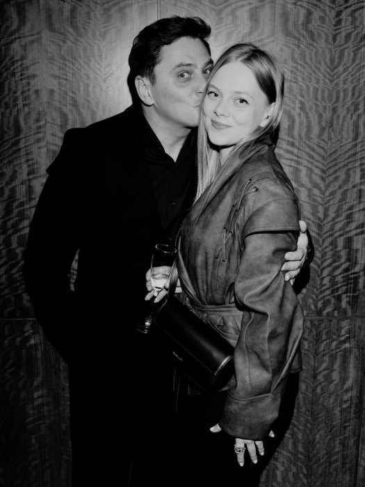 В’ячеслав Довженко показав свою дружину після пропозиції