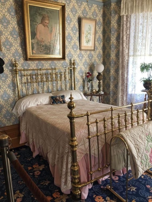 Старомодные спальни: не делайте такие комнаты (ФОТО) - фото №1
