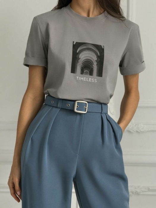 ТОП-5 базових футболок, які мають бути у гардеробі кожної дівчини (ФОТО) - фото №5