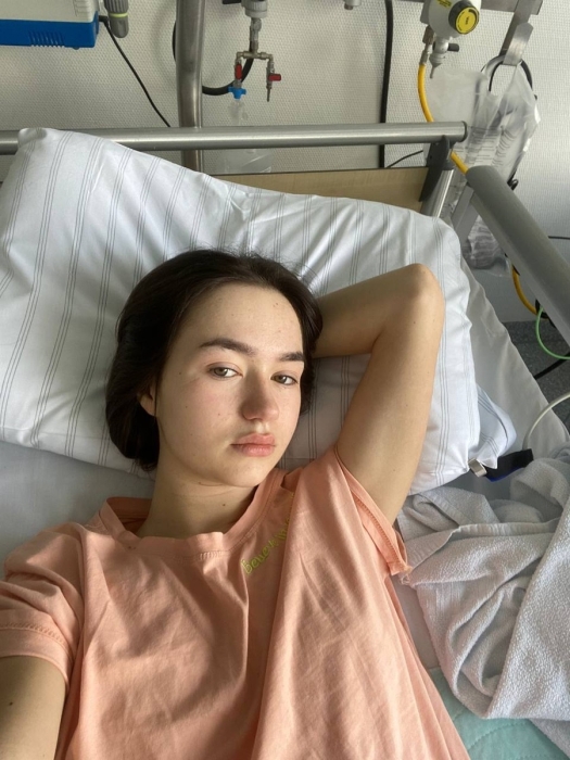 История несокрушимой Анастасии Шестопал: 19-летняя девушка потеряла во время взрыва ногу, но продолжила жить - фото №3