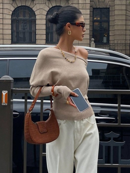 Модний жіночий светр, фото